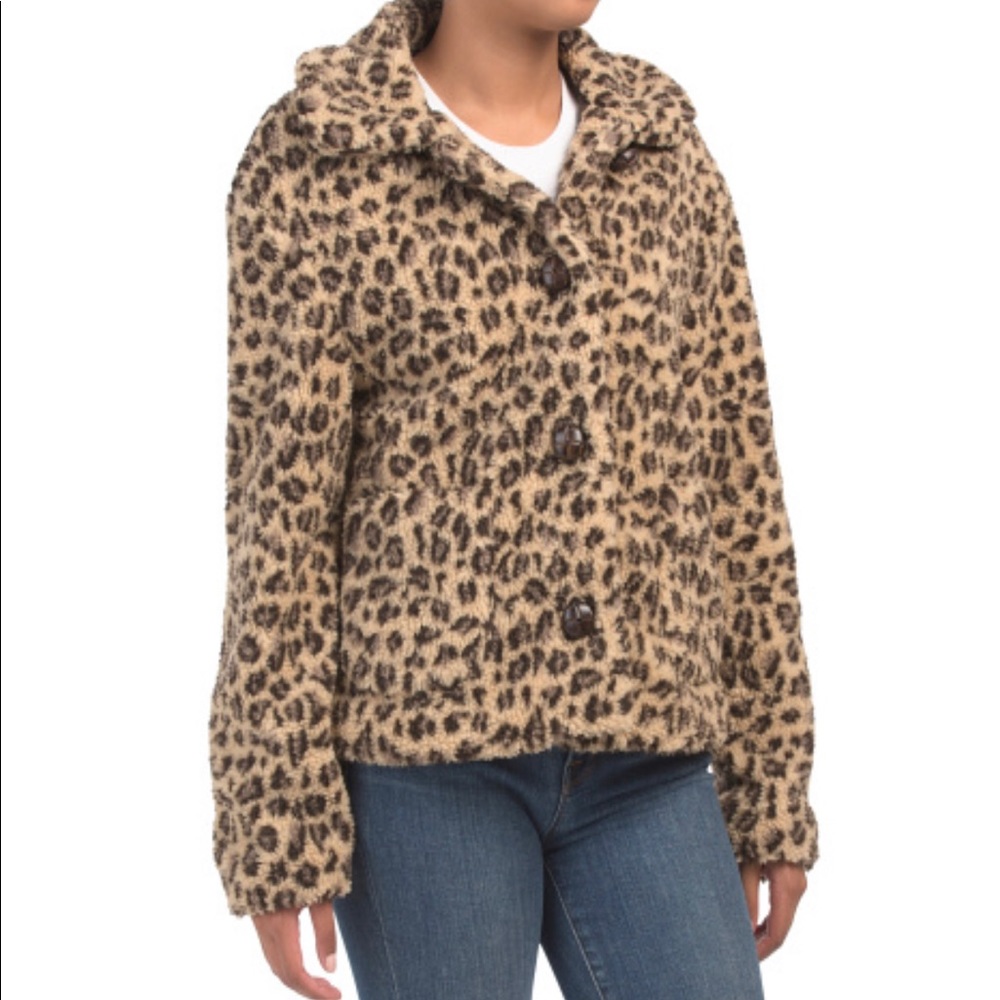 New🌿MeJan Cheetah Cozy Jacket